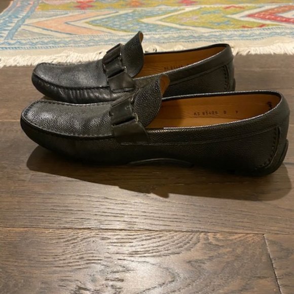 Salvatore Ferragamo Sardegna Black Pebbled Leather main image 5